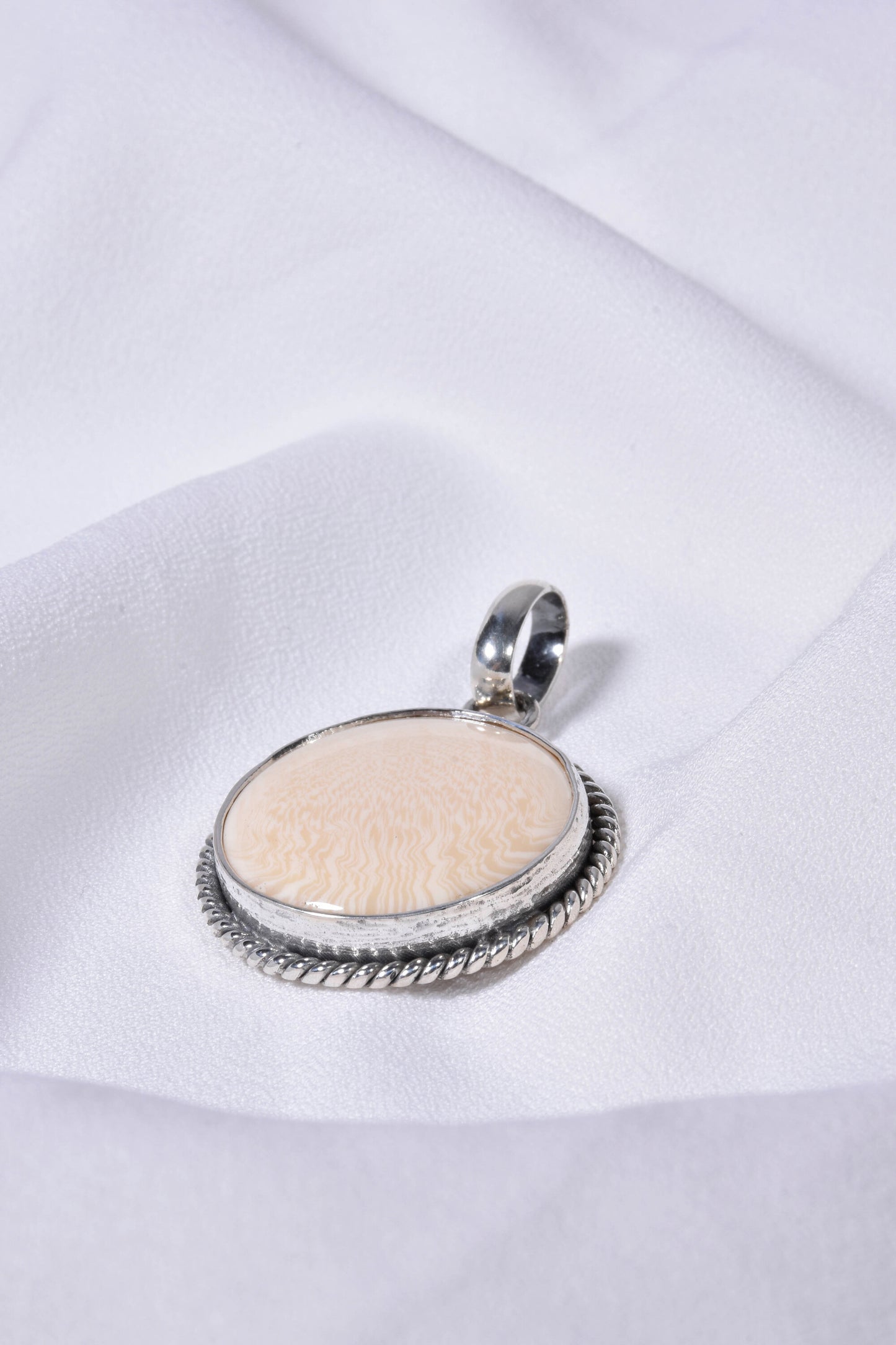 Conjunto em Prata de Lei, Ouro 9k e Marfim Vegetal