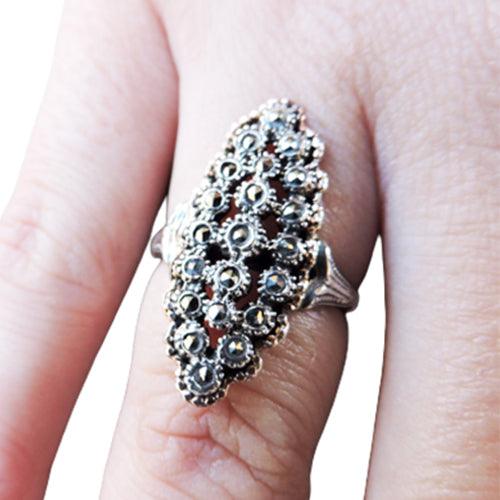 Anel em Marcassites