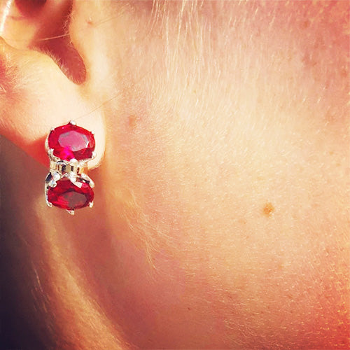 Brincos em Prata e Pedra Vermelha - You Love You Jewlery